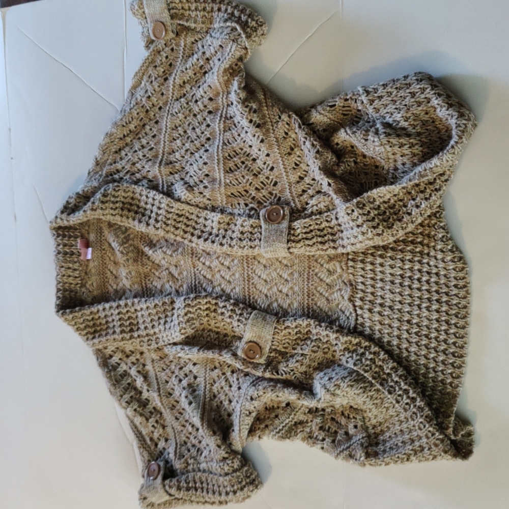 Tan knit cardigan sweater  hip length large